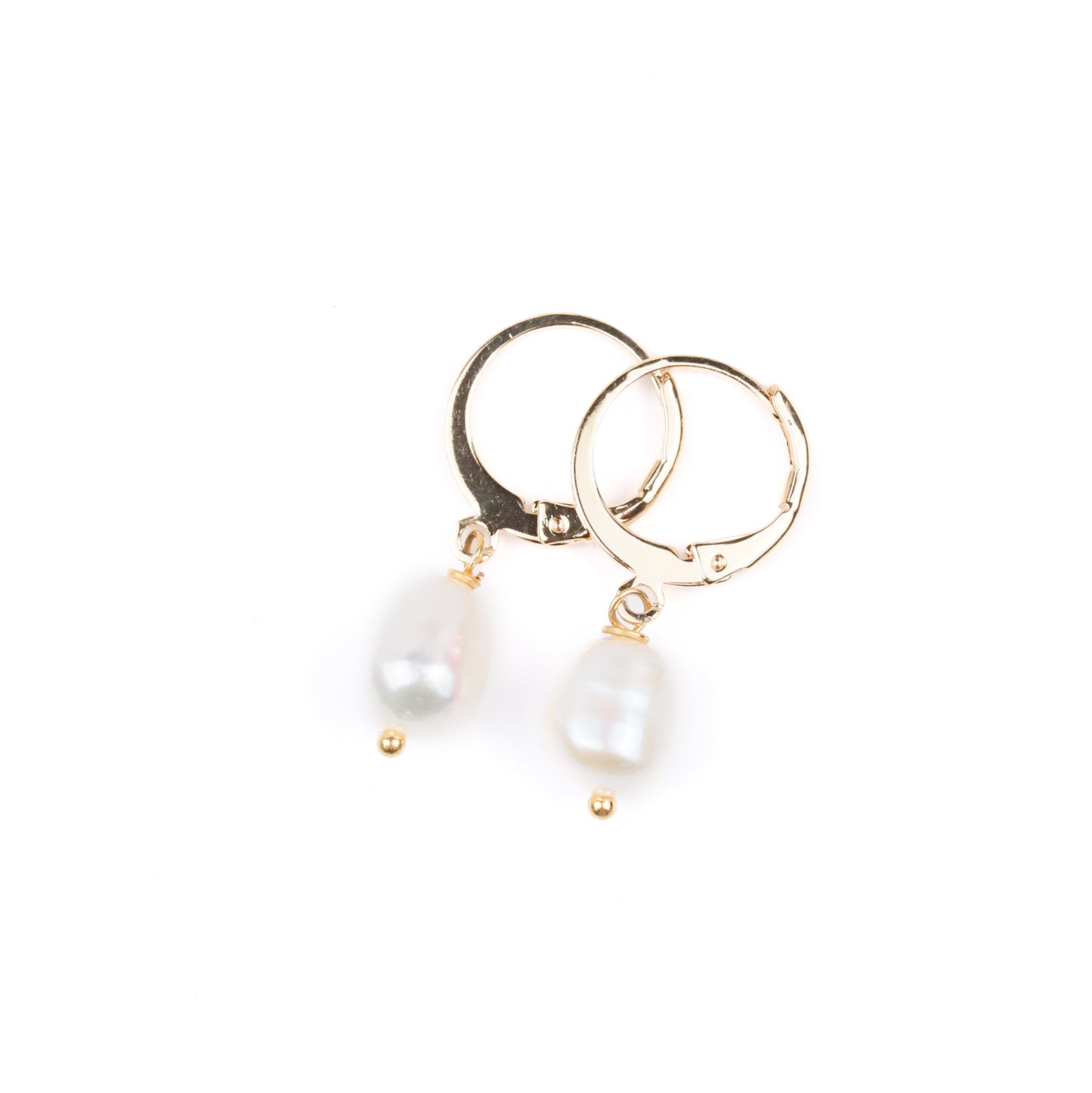 Boucles d'oreilles dormeuses perles d'eau douce