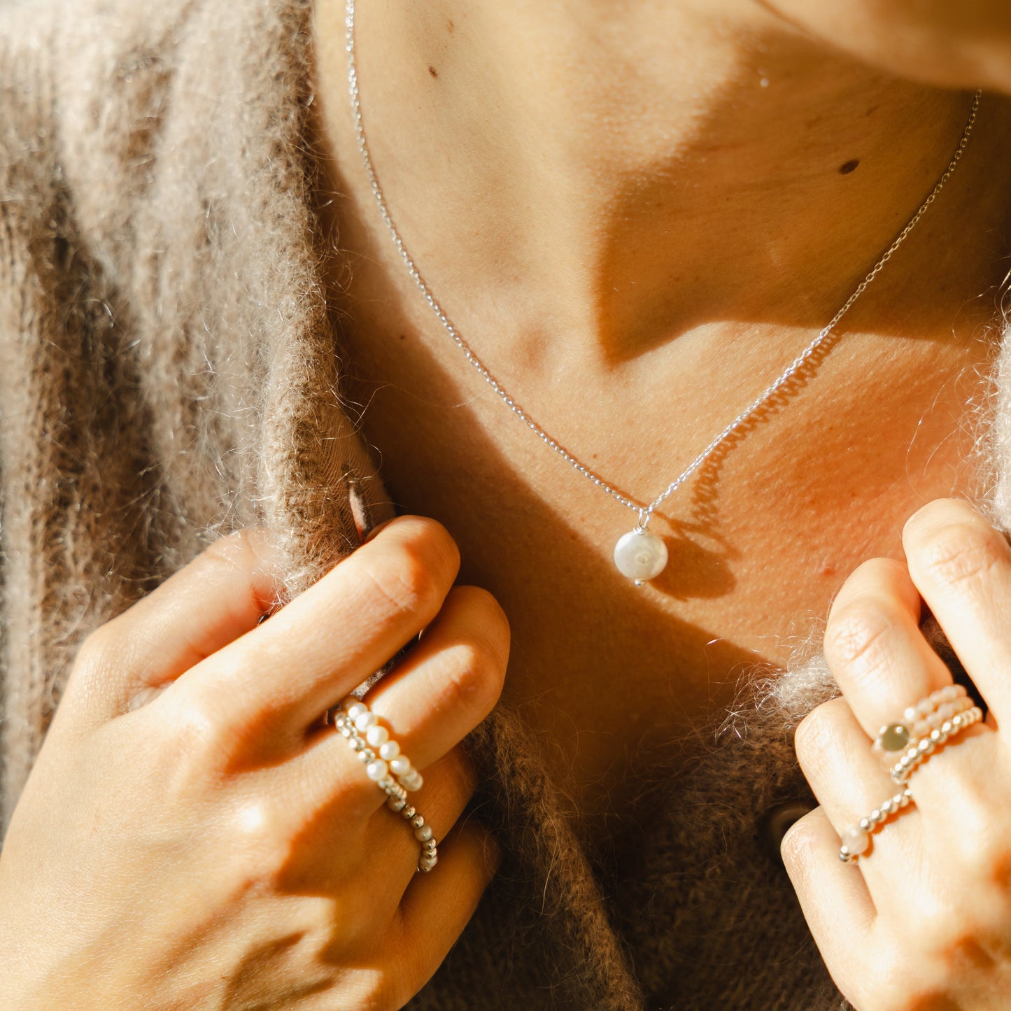 Collier perle d'eau douce plate