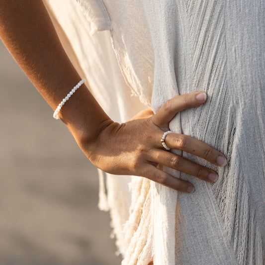 Bracelet nacre plaqué or – bijou délicat